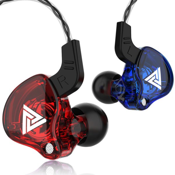 Sportsheadset med in-ear-kabel og mikrofon